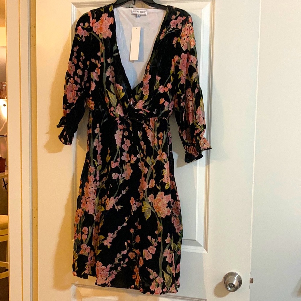 Brand: Piper and Scoot. Size: Medium. NEVER WORN!